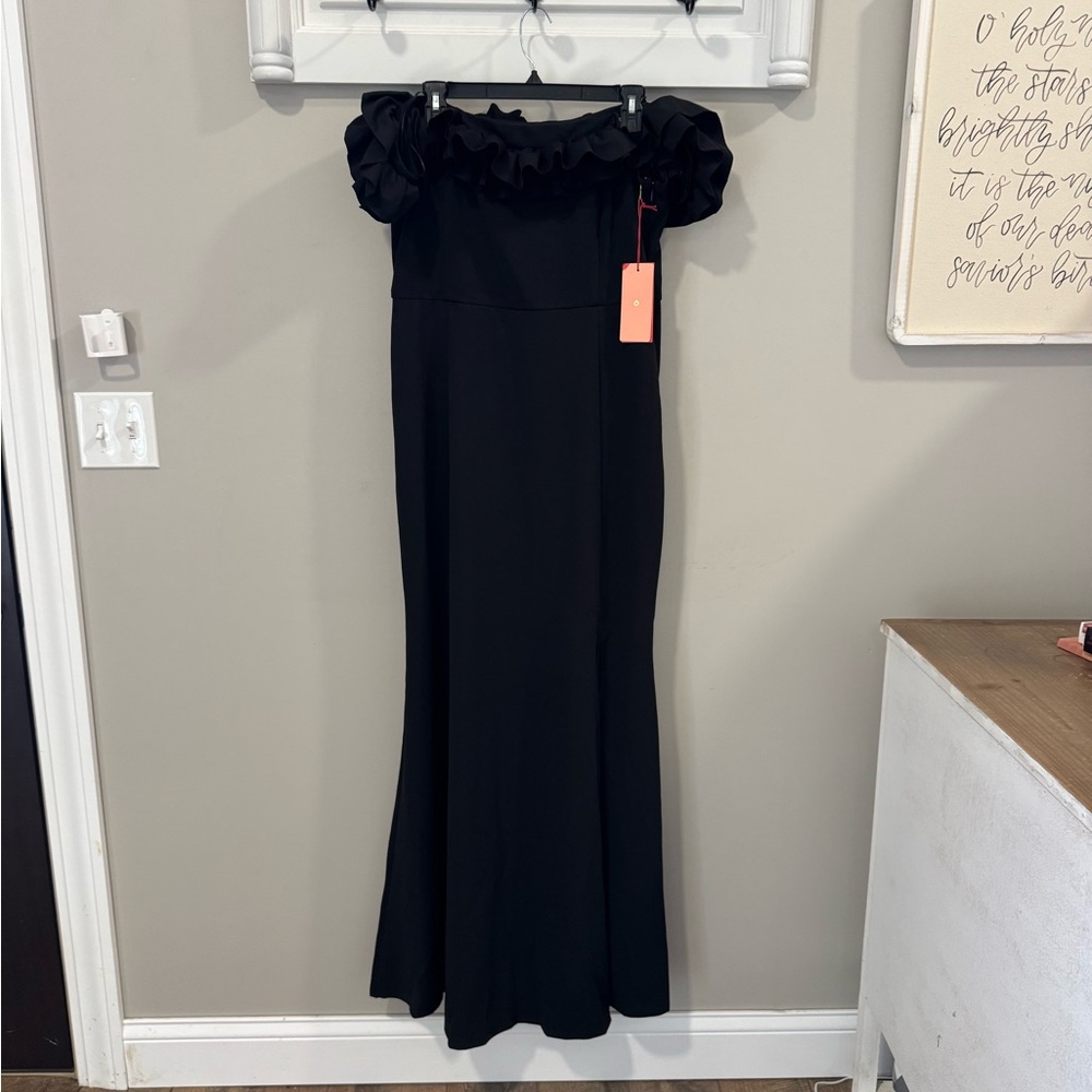 Vow’d Size 16 Ruffle Off the Shoulder Dress